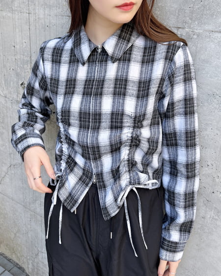 フロントジップチェック柄ドロストギャザークロップドシャツ｜INGNI