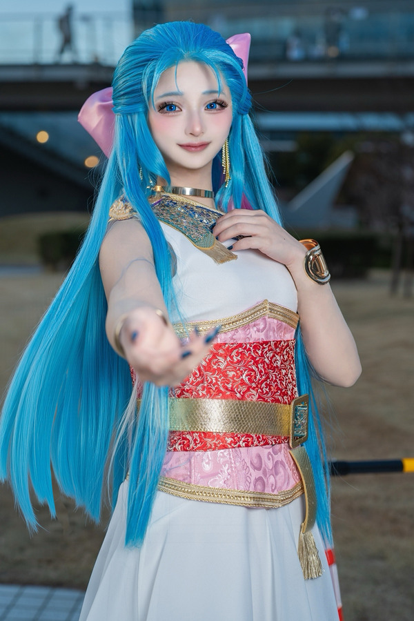 コスプレ】スタイル最高“マキマ”バニーに『ドラクエ5』フローラ