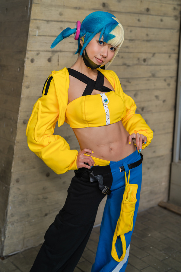 コスプレ】褐色の美ボディな『ポケモン』カナリィ、寒さに負けない