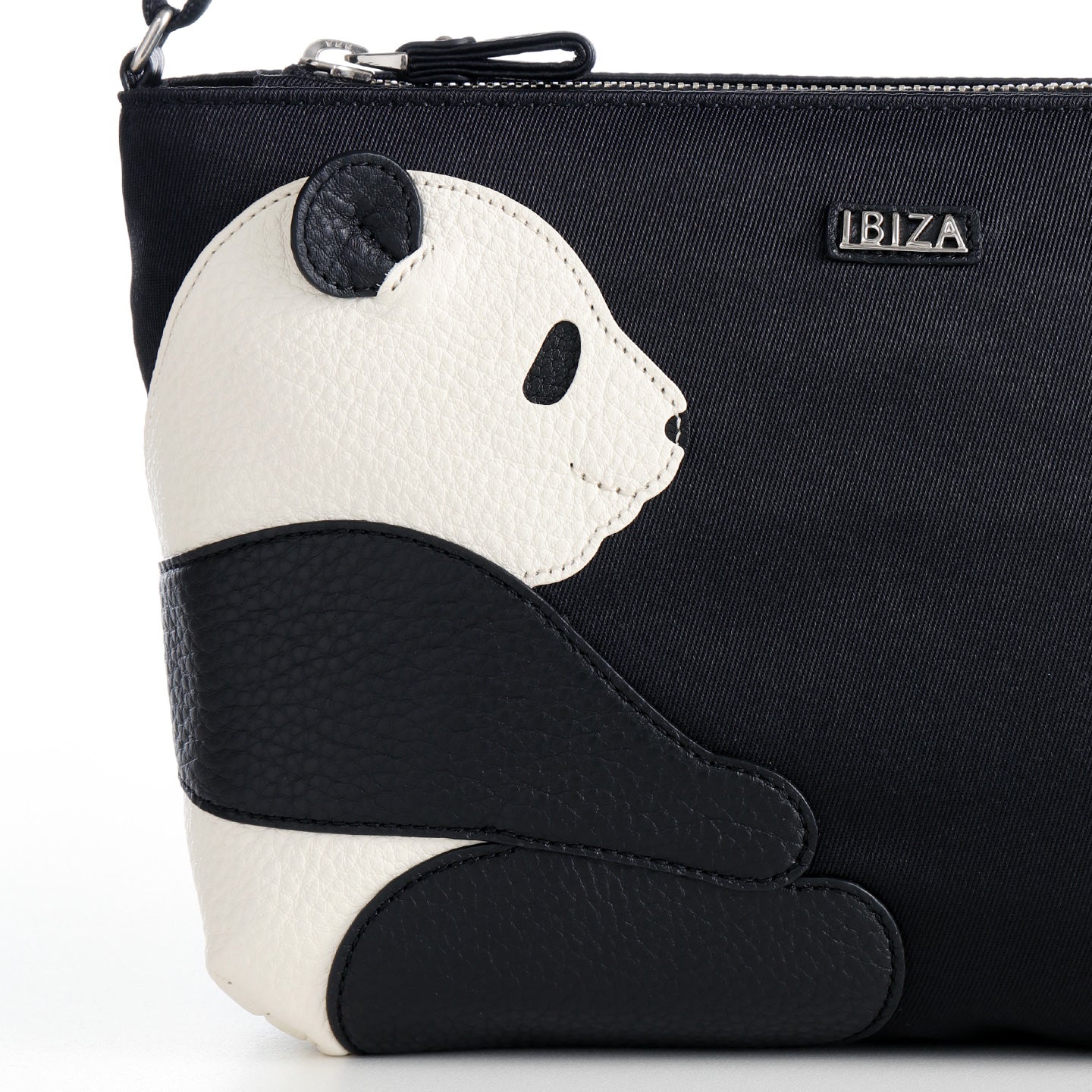 アニマーダ ナイロン ショルダーバッグ(パンダ) – イビサ オンライン