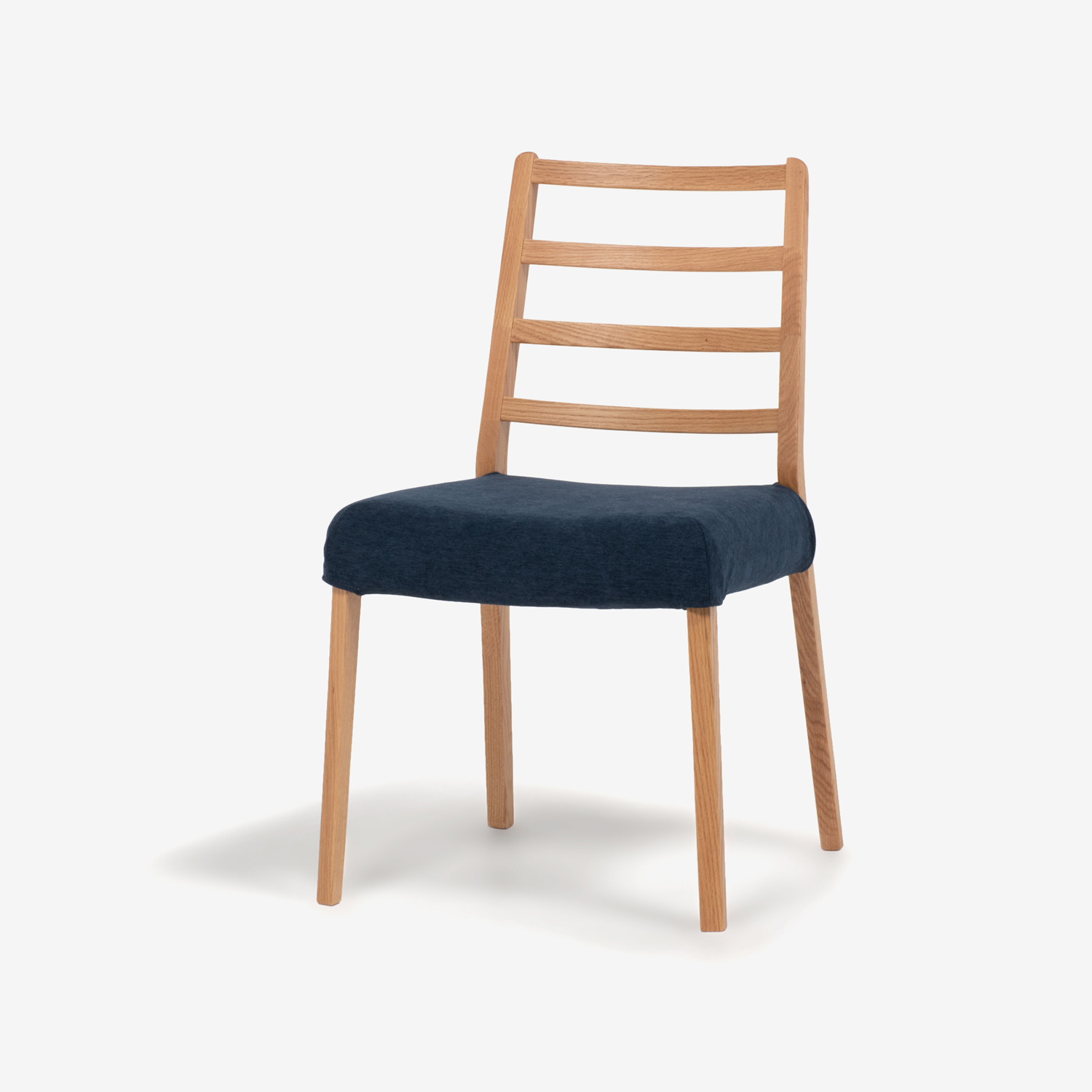 ダイニングチェア「シネマ Aタイプ」レッドオーク材 ホワイトオーク色