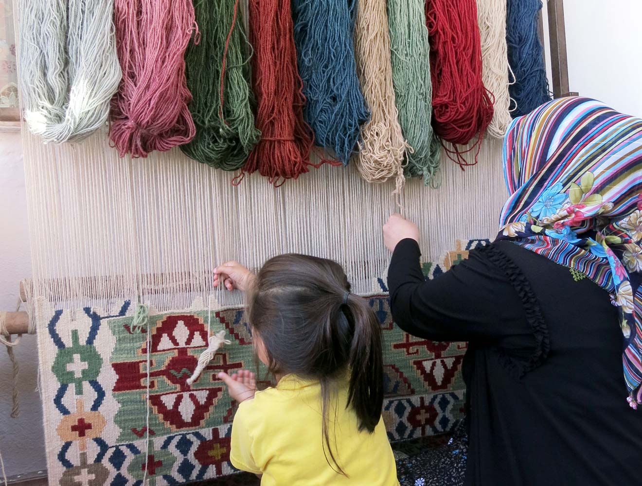 NOMAD STYLE WITH KILIM, GABBEH｜IDEE SHOP Online