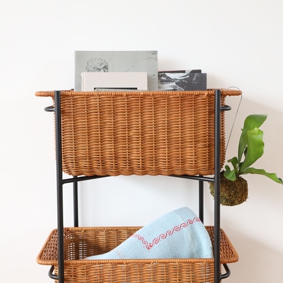 WALLABY BASKET STAND Black｜その他インテリアアクセサリ｜IDEE SHOP