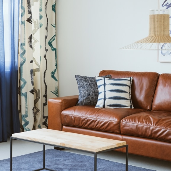 在庫品】 FRAME TABLE 900 Oak Top｜ローテーブル｜IDEE SHOP Online