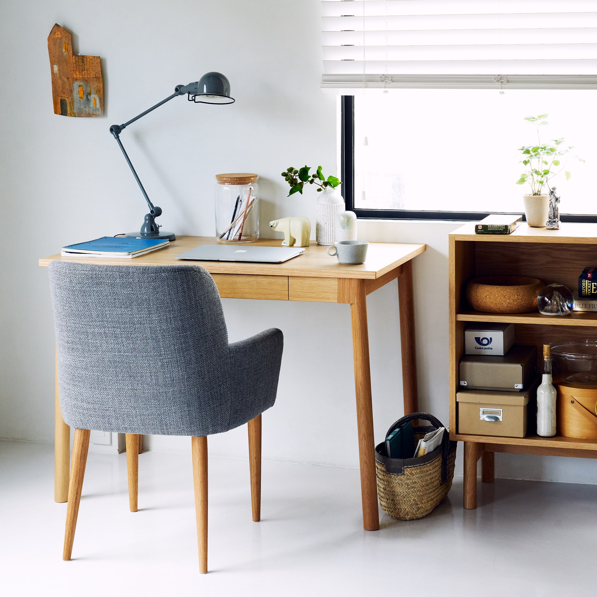 Jielde Signal Desk Lamp Gray｜テーブルランプ｜IDEE SHOP Online