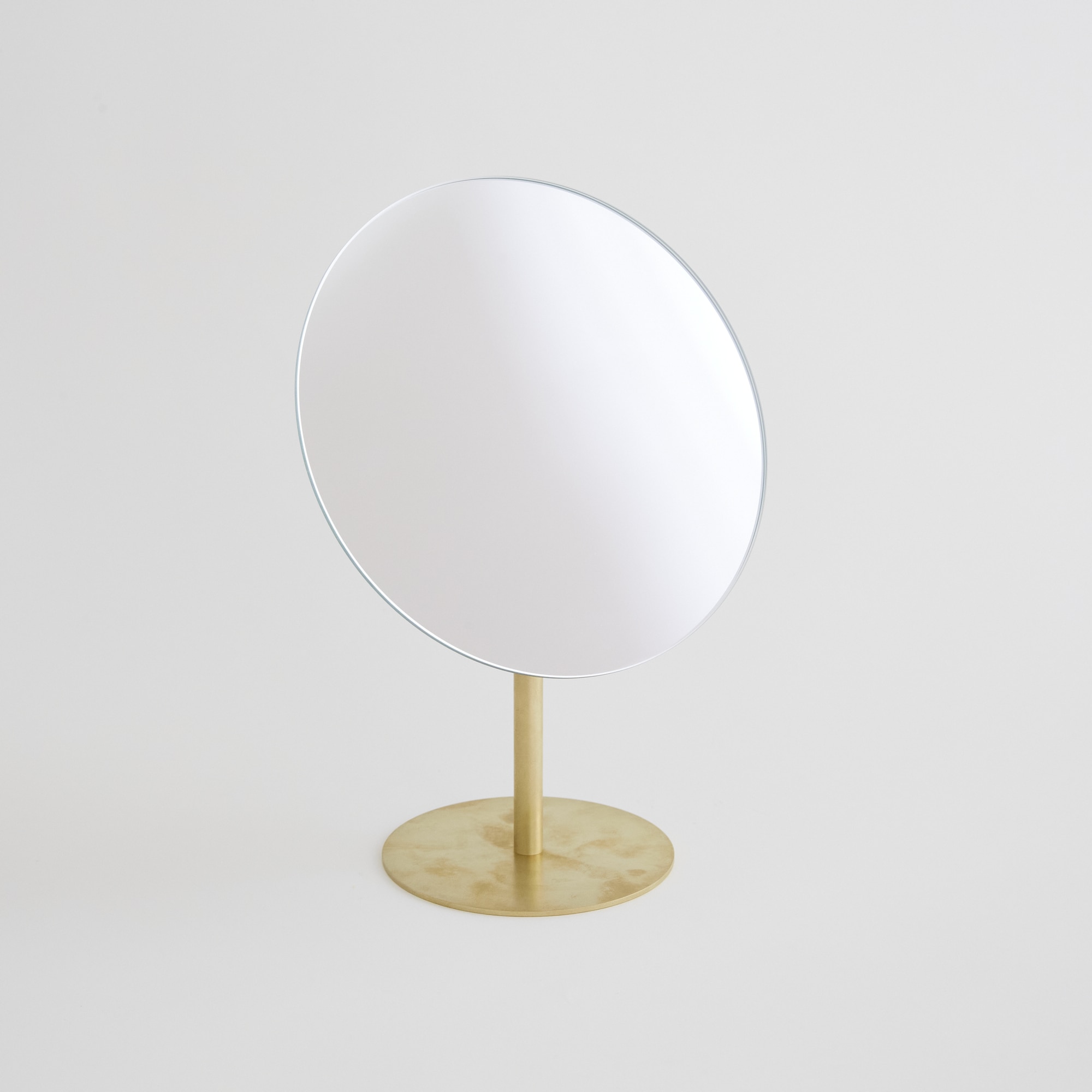 BP. MAKE UP MIRROR 真鍮×真鍮｜リラックス・バス一覧｜IDEE SHOP Online