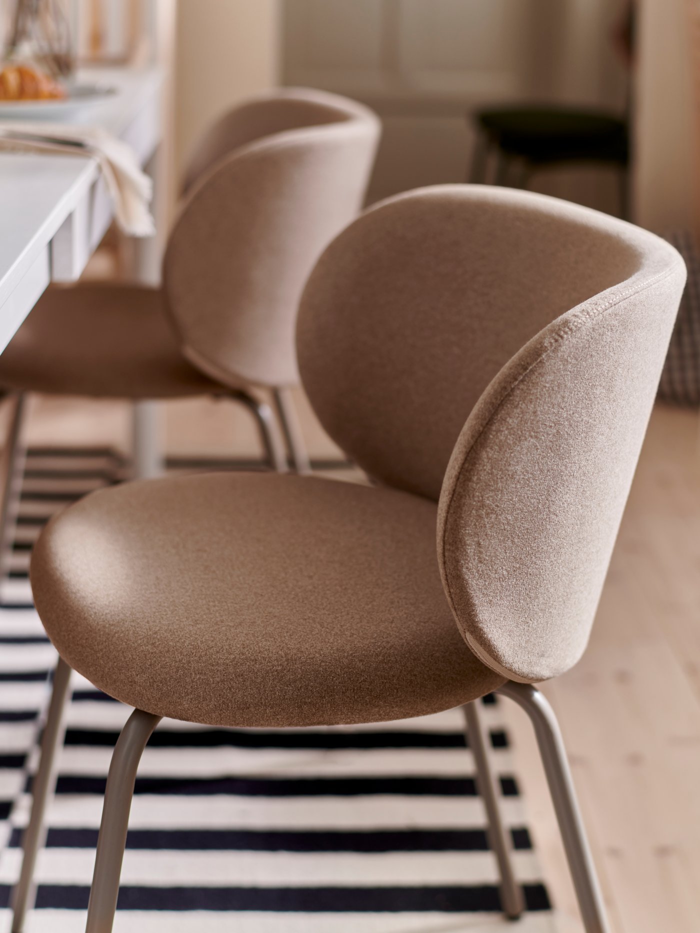 ダイニングチェアの組み合わせ方 – ヒントとアイデア｜IKEA【公式