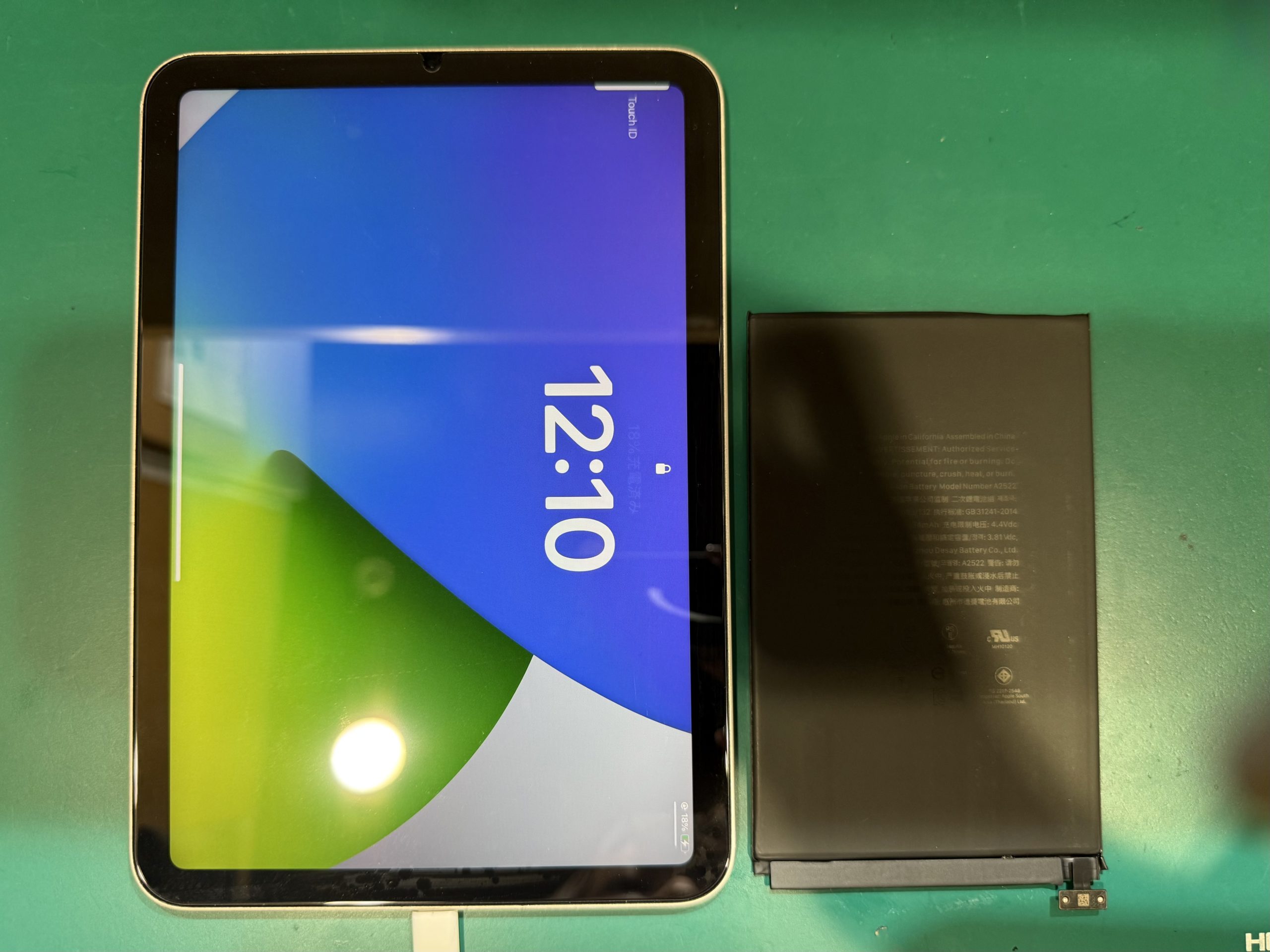 iPad 第6世代 32GB Wi-Fiモデル 画面キズ無/バッテリー消耗有 Amazon