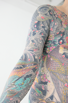 彫師-hori-shi-｜世界に誇れる日本の伝統芸術 -刺青・TATTOO-「櫻虎至誠」