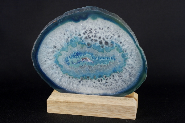 青瑪瑙（アゲート）ジオード一面磨き 867g 天然石販売 名取貴石