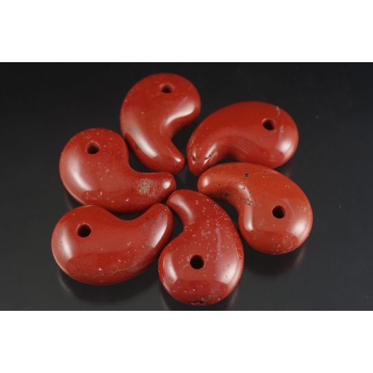 レッドジャスパー勾玉ペンダント 販売 天然石・国産原石の専門店｜名取