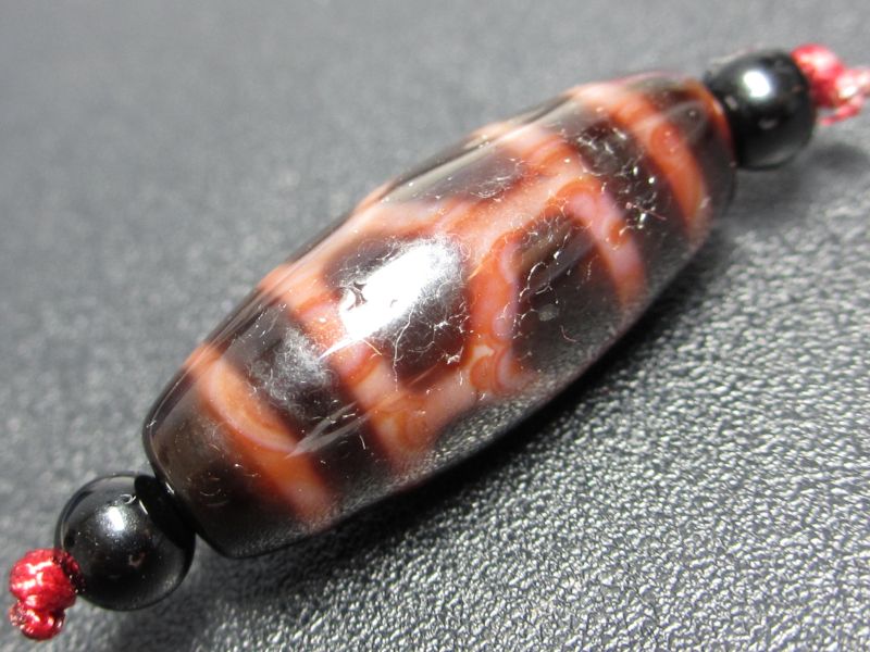 紅朱砂・亀甲長壽天珠 28mm - 石縁パワーストーン専門店