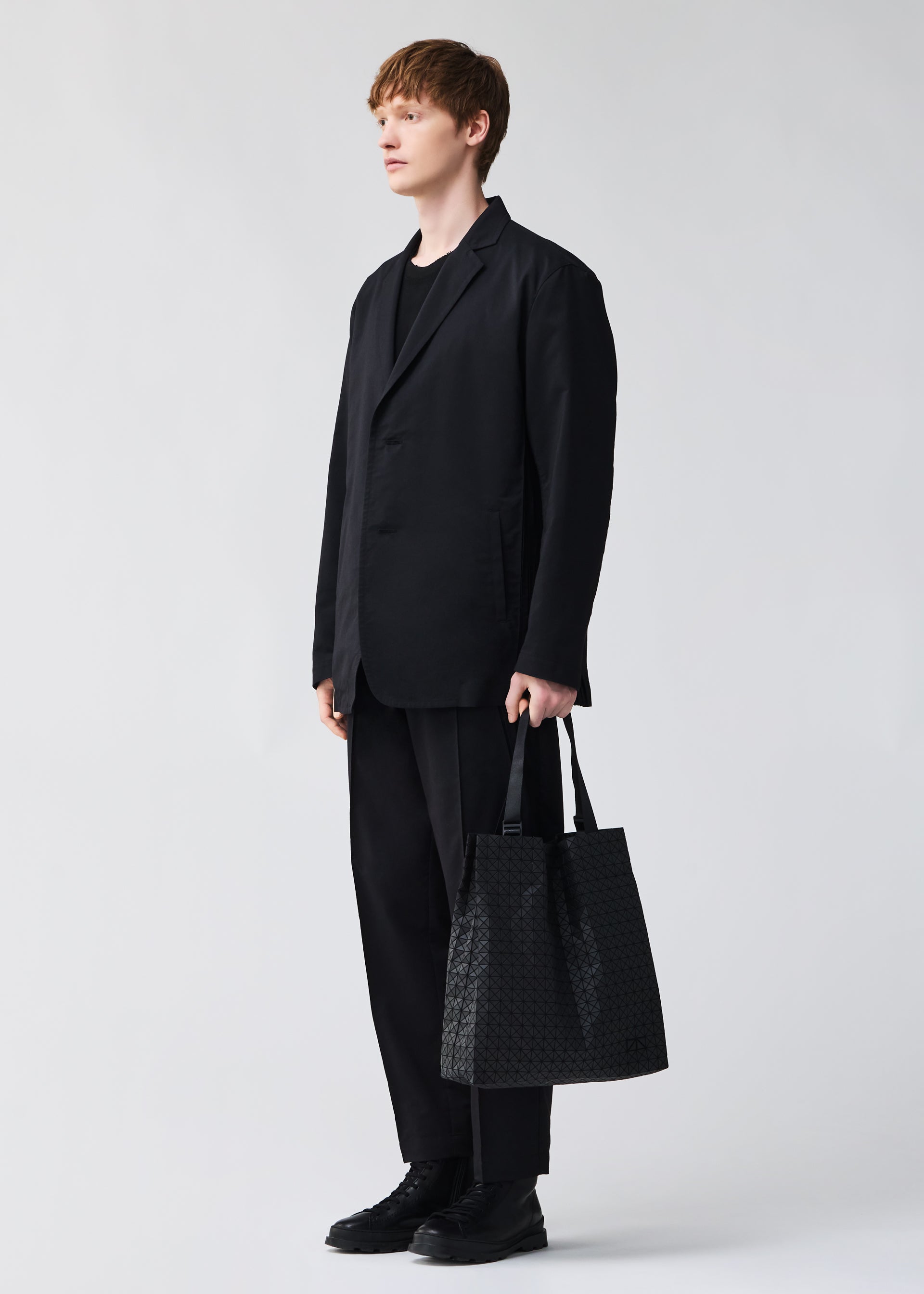 バッグ＆財布 – Page 3 – isseymiyake.com