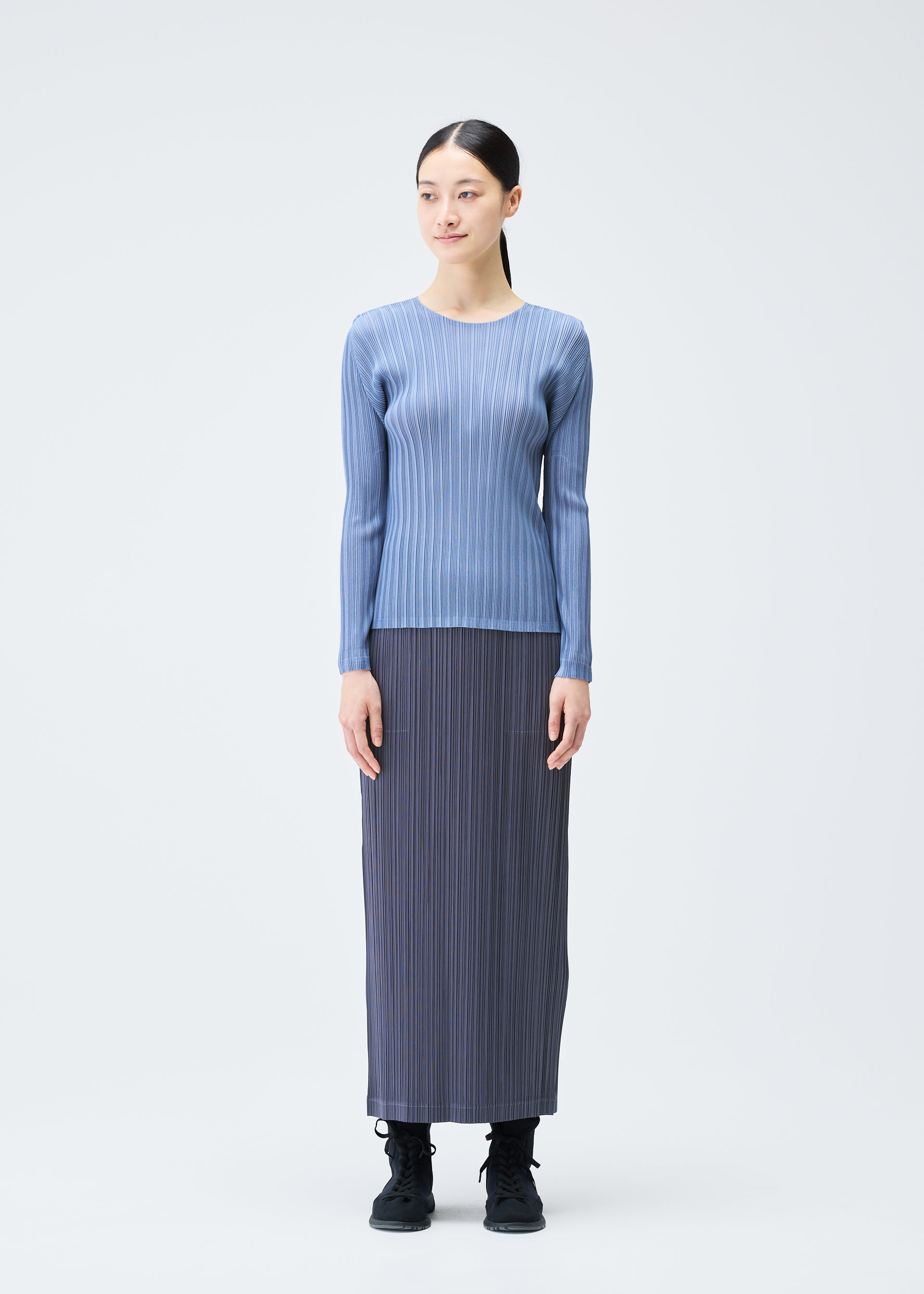 RIB PLEATS DECEMBER – isseymiyake.com