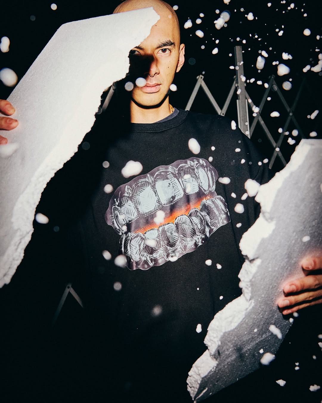 TIGHTBOOTH/GRILLS CREW SWEAT（Black）［グリルズクルースウェット-25