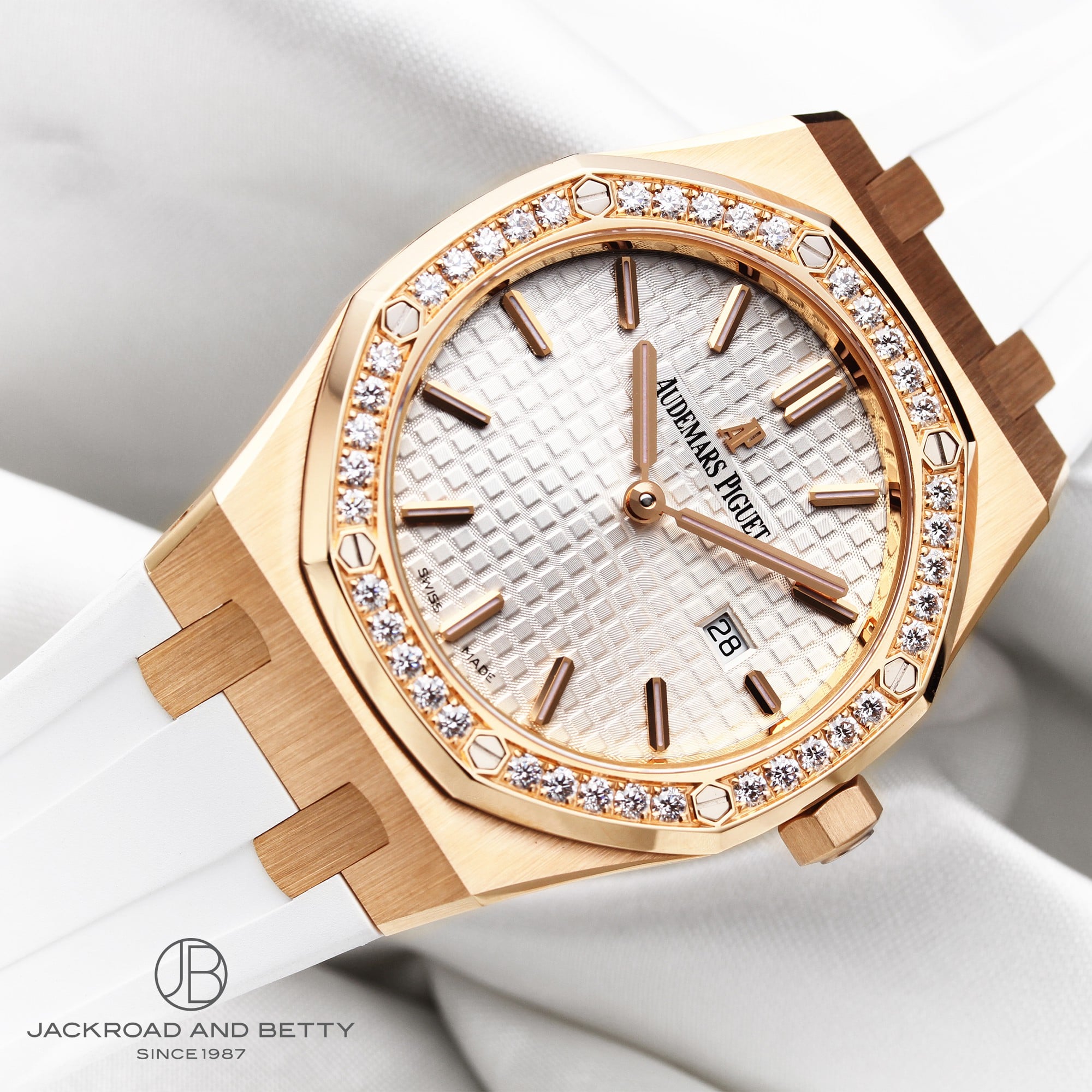 ロイヤルオーク[67651OR.ZZ.D010CA.01] Royal Oak | オーデマ ピゲ