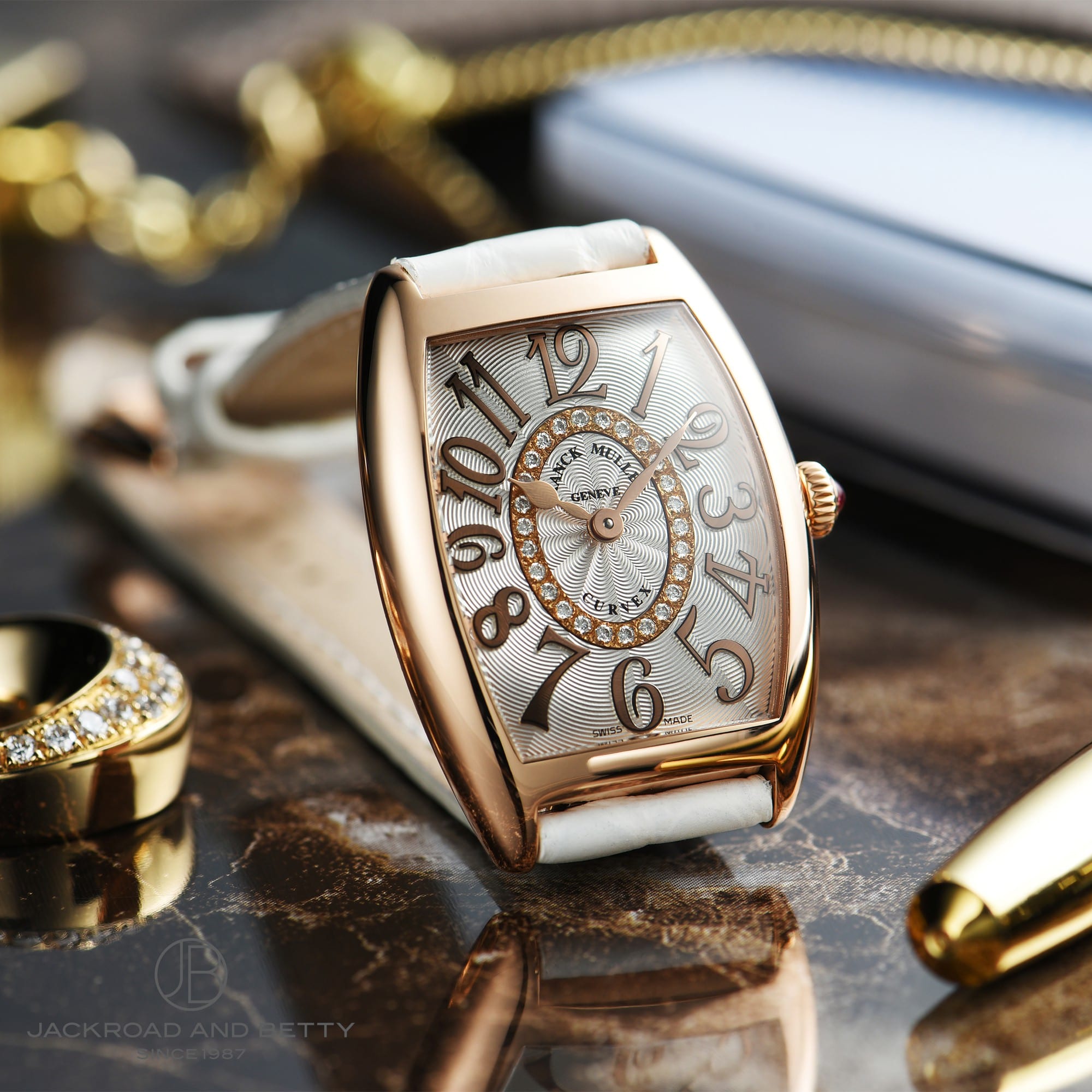 トノウ カーベックス レリーフ[1752QZRELCD1R] Tonneau Curvex Relief