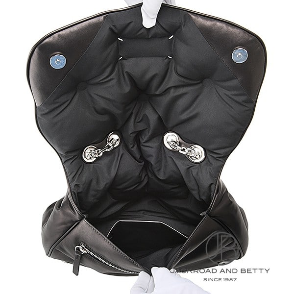 グラム スラム フラップ ミディアム ブラック 黒[S56WG0169P4300T8013