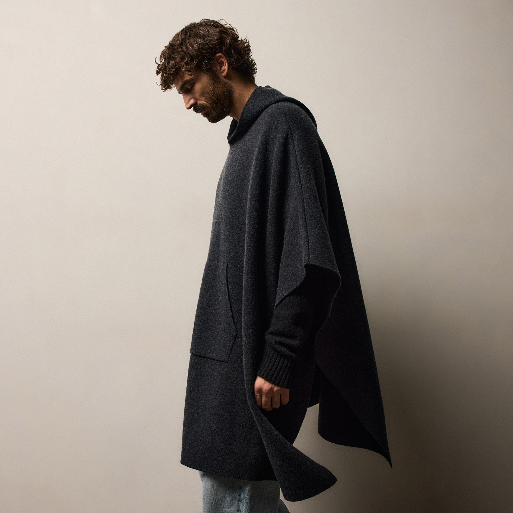 Hooded Poncho - Coal/Black | James Perse Los Angeles