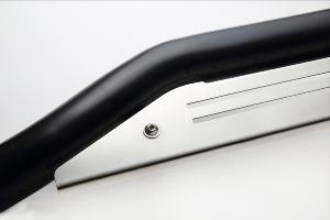 JAOS フロントスキッドバー ブラック／ブラスト ハイラックス 125系 Z