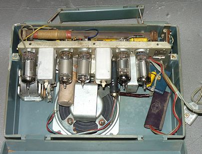 真空管式ポータブルラジオの離陸