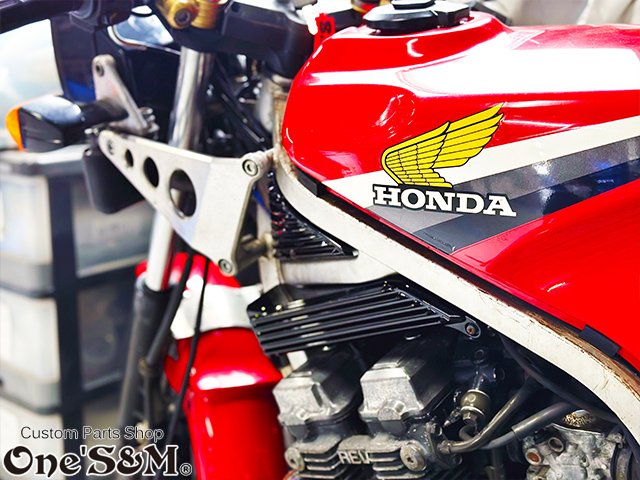 CBR400F専用 フィン形状 フロント ネックカバー サイドカバー - Online