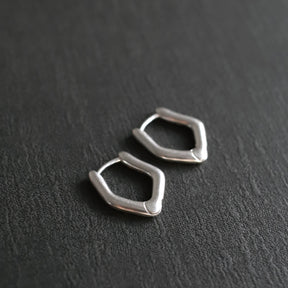 ダガーピアス SV