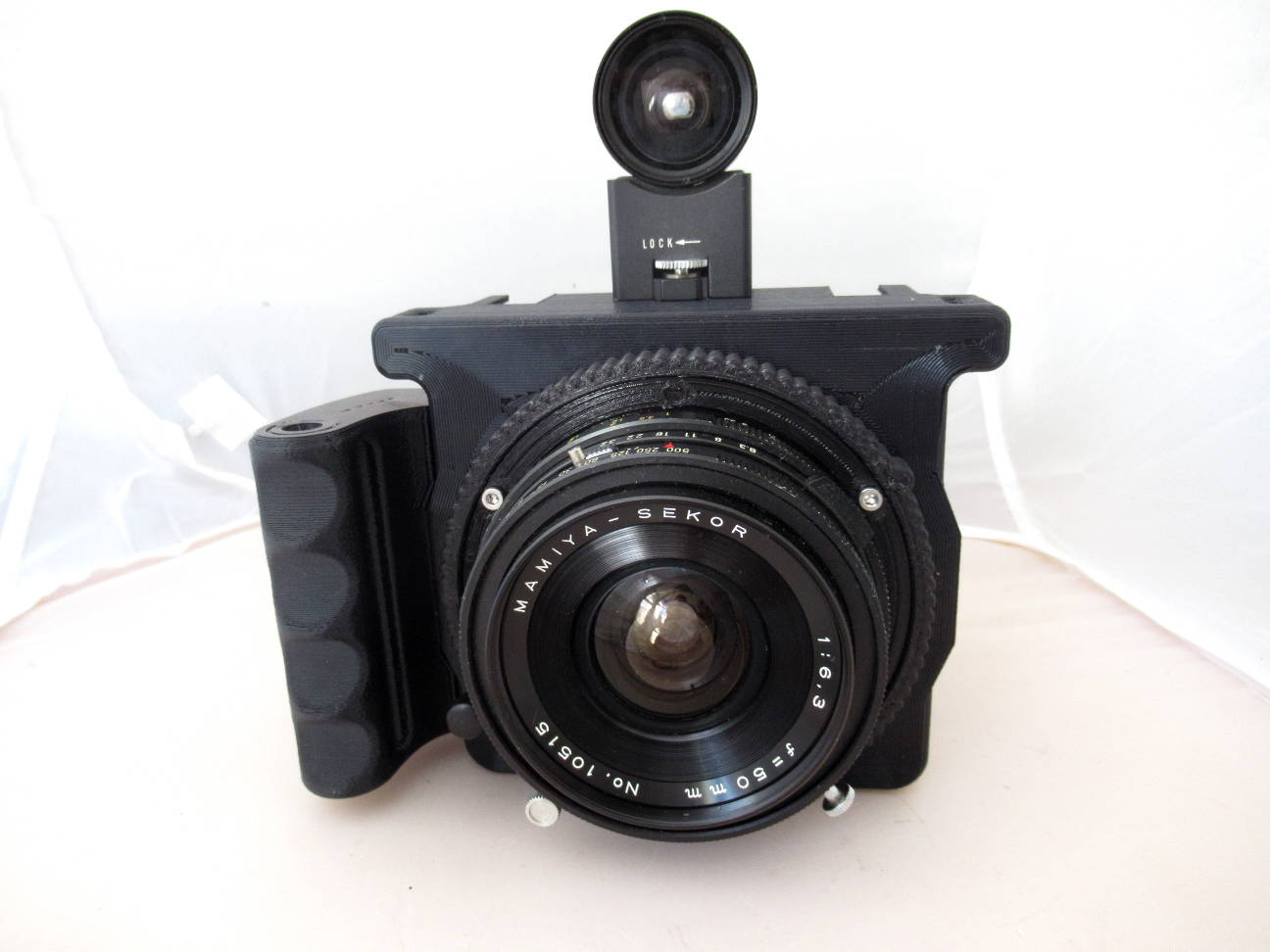 Cameradactyl Universal Travel Camera
