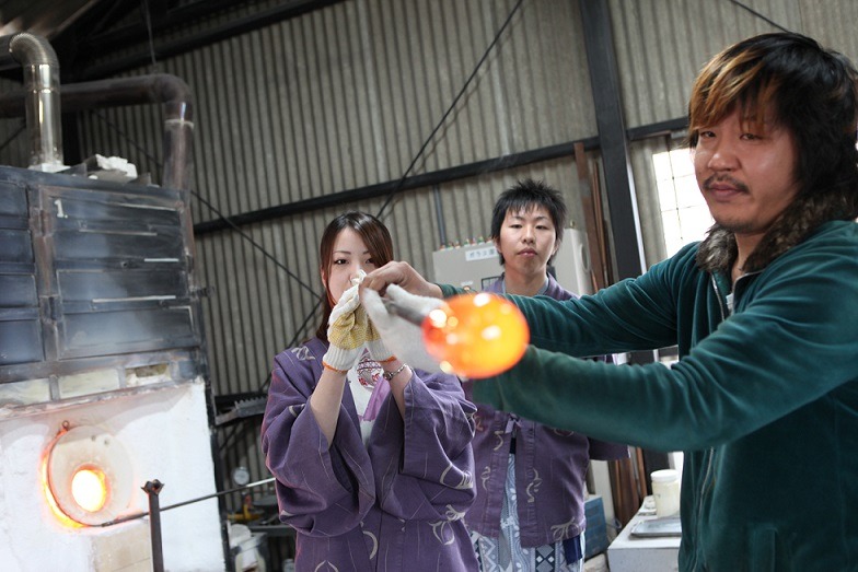 Glass Studio TooS｜スポット・体験｜みまさか観光ポータル【公式】ー