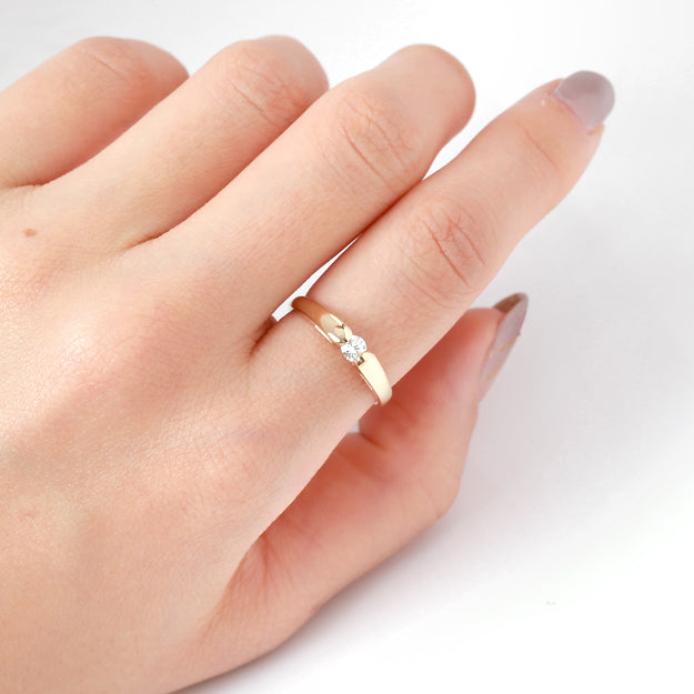 K18/Pt「0.13ctイヴァン」リング｜【オレフィーチェ】Orefice