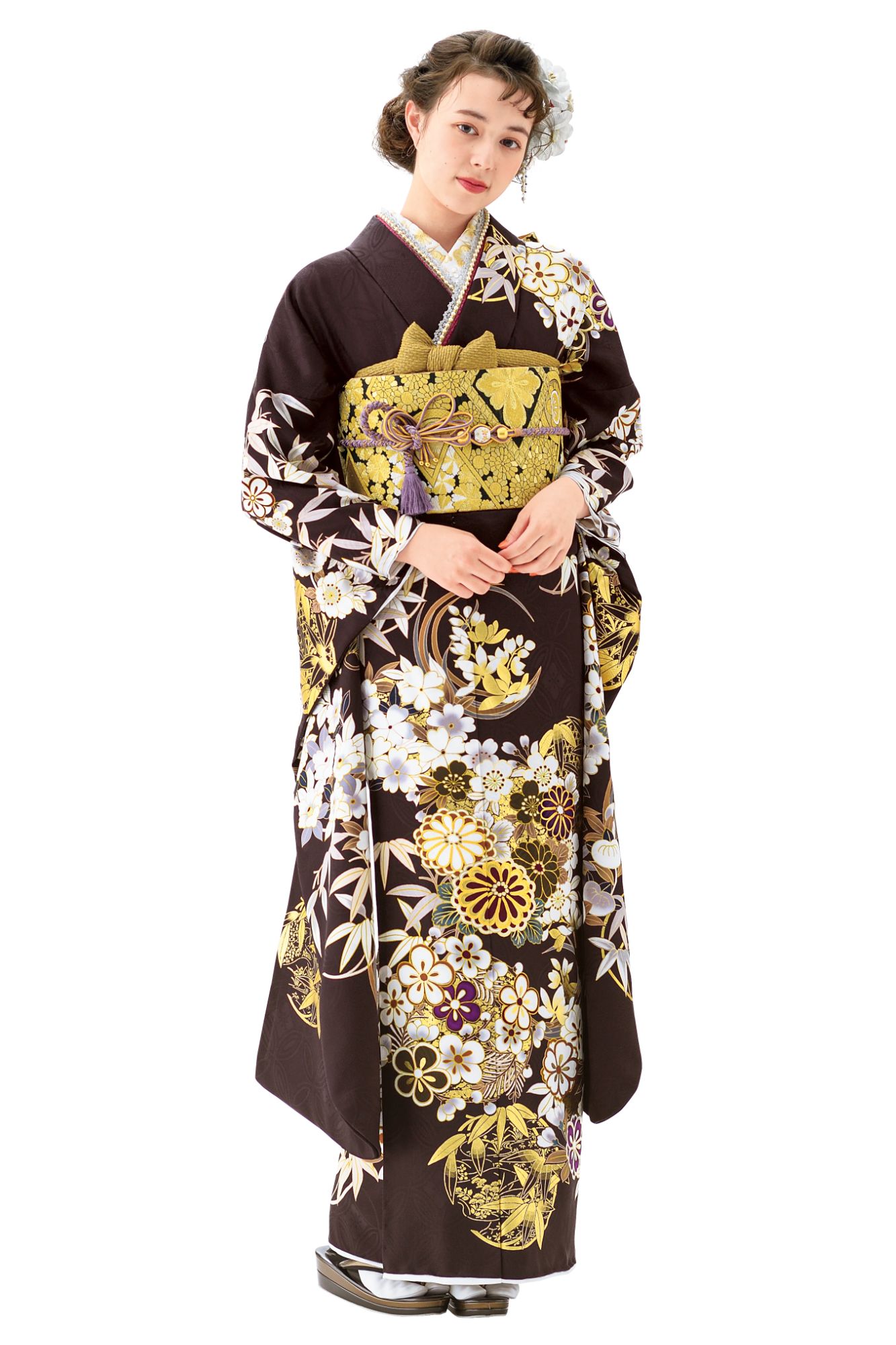 焦げ茶×金彩のシンプルでシックな古典振袖｜華やかな菊と牡丹で成人式