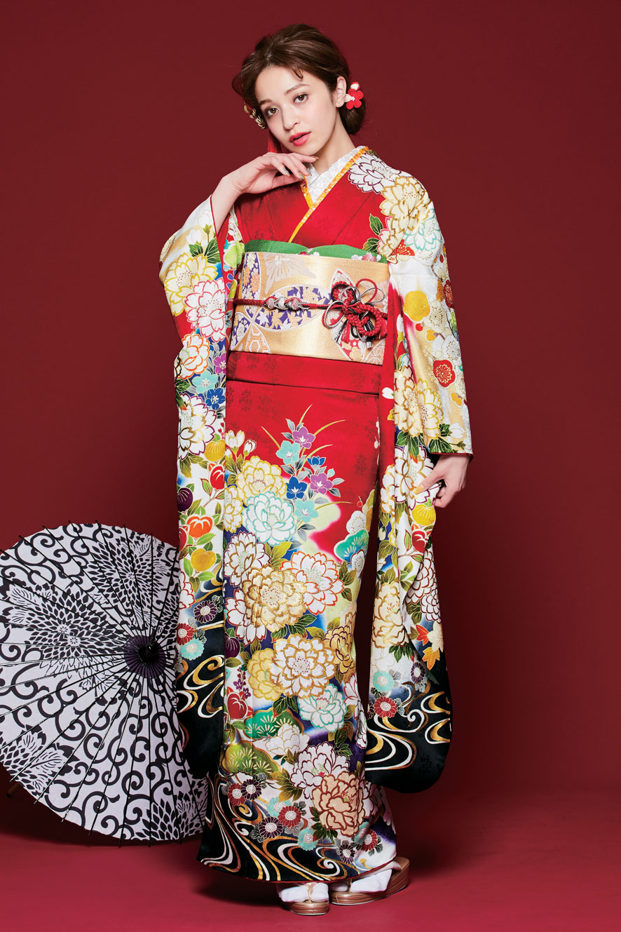 赤地×青ぼかしの豪華振袖で魅せる、凛とした成人式スタイル