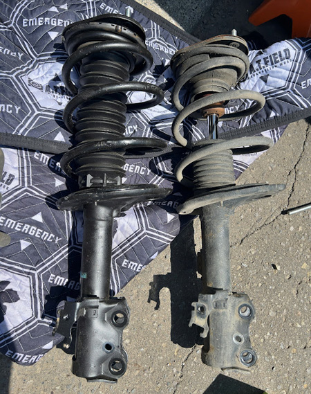 ポン付けできる！20アルファードに30系のフロントサスペンション移植