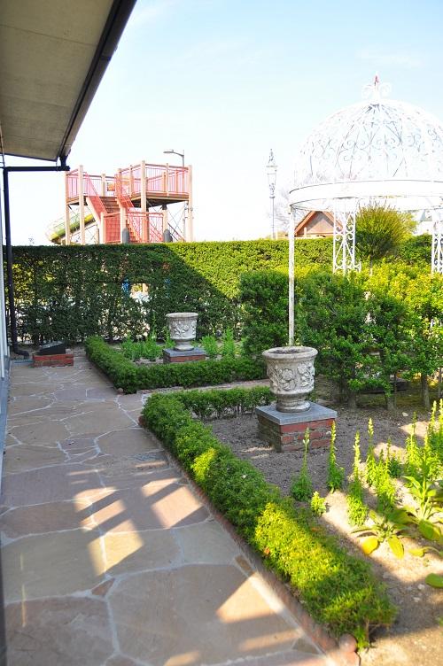 フォレスト・クレイジー｜敷く・乱形｜自然石などのマテリアル（取扱い