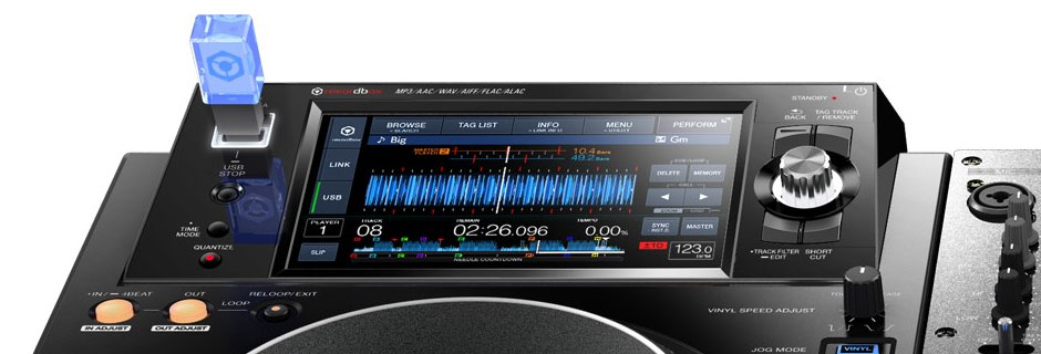 現場で増えている“USBでDJ”。CDJ-900NXS、XDJ-1000MK2が圧倒的に