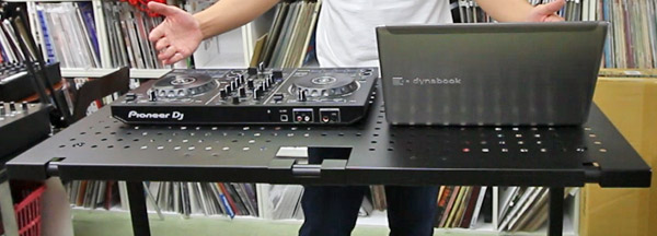 爆売れ中！DJ用テーブルの新定番！折りたたみ可能なDJテーブル