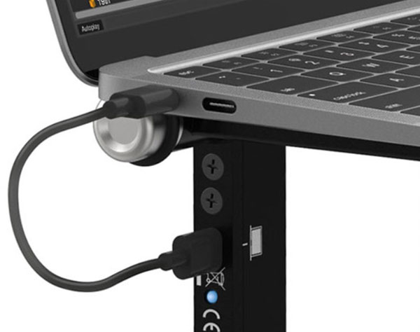 USBハブを内蔵したPCスタンド！】Reloop/PCスタンド/STAND HUB -DJ機材