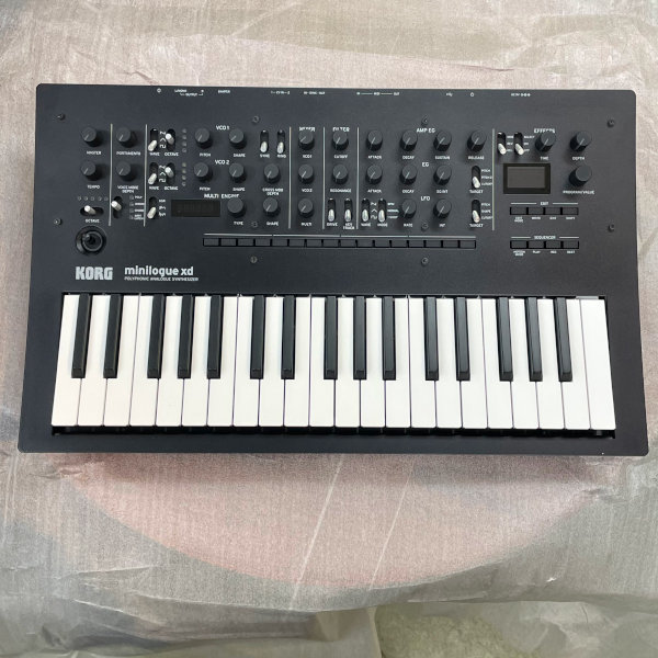 大人気KORGのシンセサイザー、minilogue xdの中古美品が入荷いたしました。