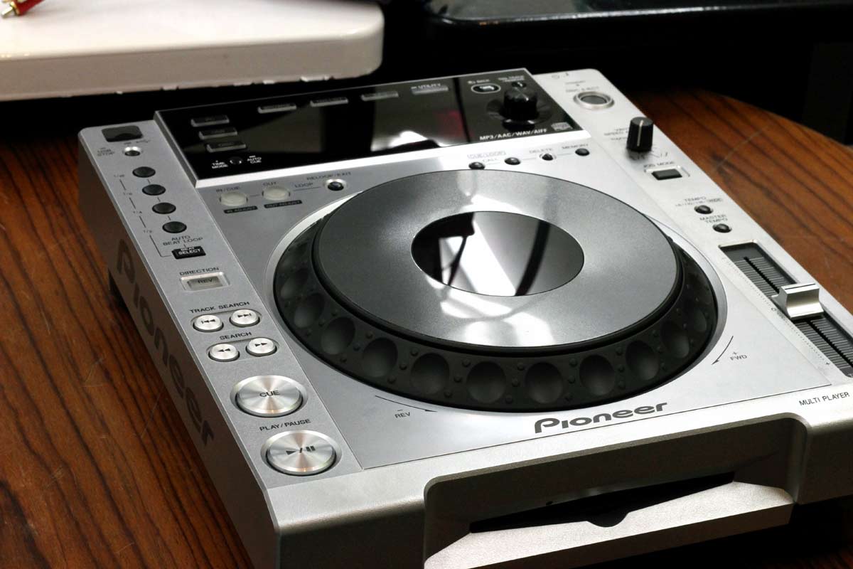 中古品】Pioneer DJ/CDJ/CDJ-850(シルバー)のご紹介です。