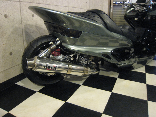 単品購入不可）ペイントオプション LSリアスポイラー マジェスティc