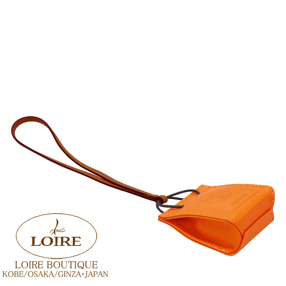 エルメス サック オランジュ ショッパーがモチーフの『エルメス サックオランジュ バッグチャーム