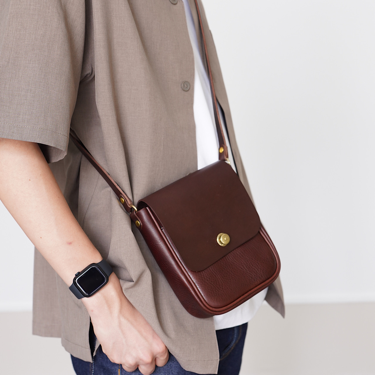 革鞄・レディースハンドバックのLONA(ロナ)公式通販サイト