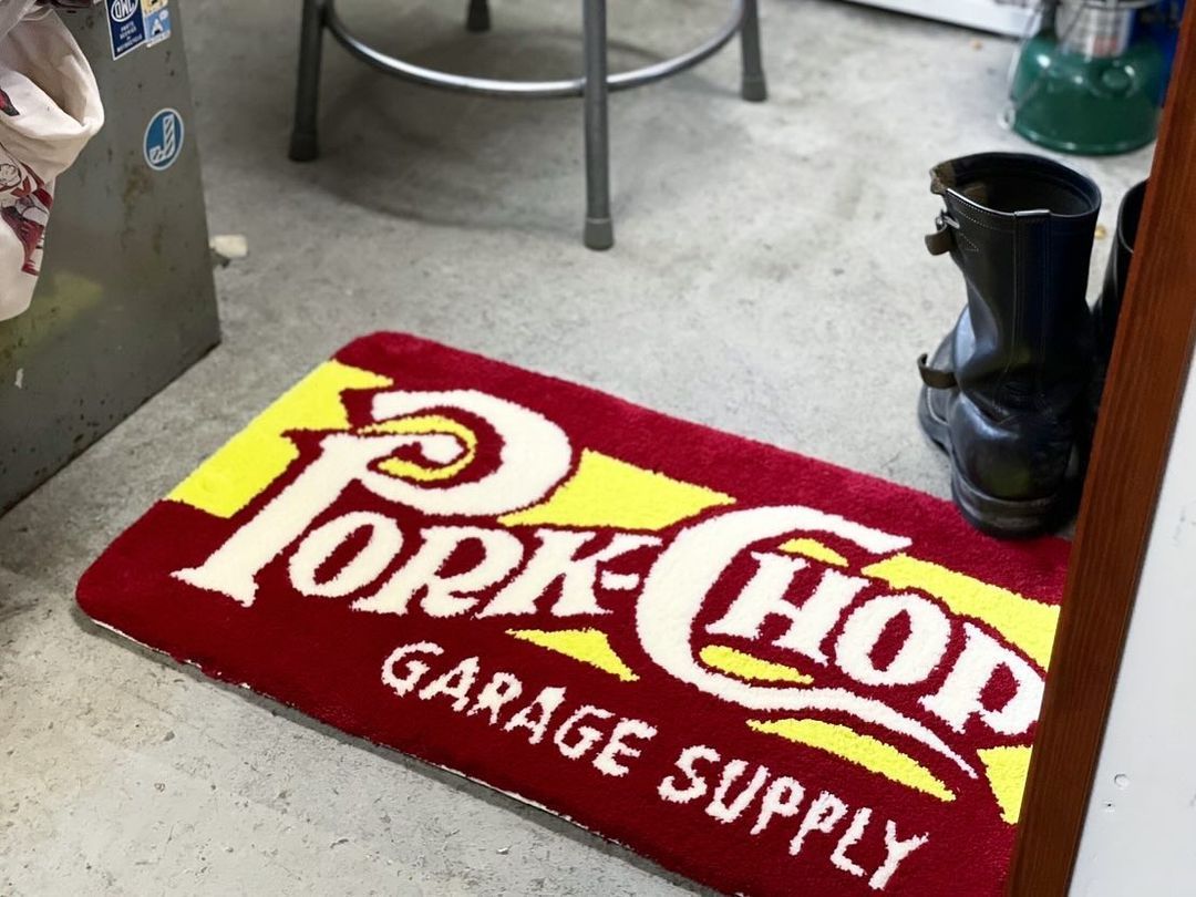 PORKCHOP GARAGE SUPPLY - 【ラスト1点】SQUARE LOGO RUG MAT (RED