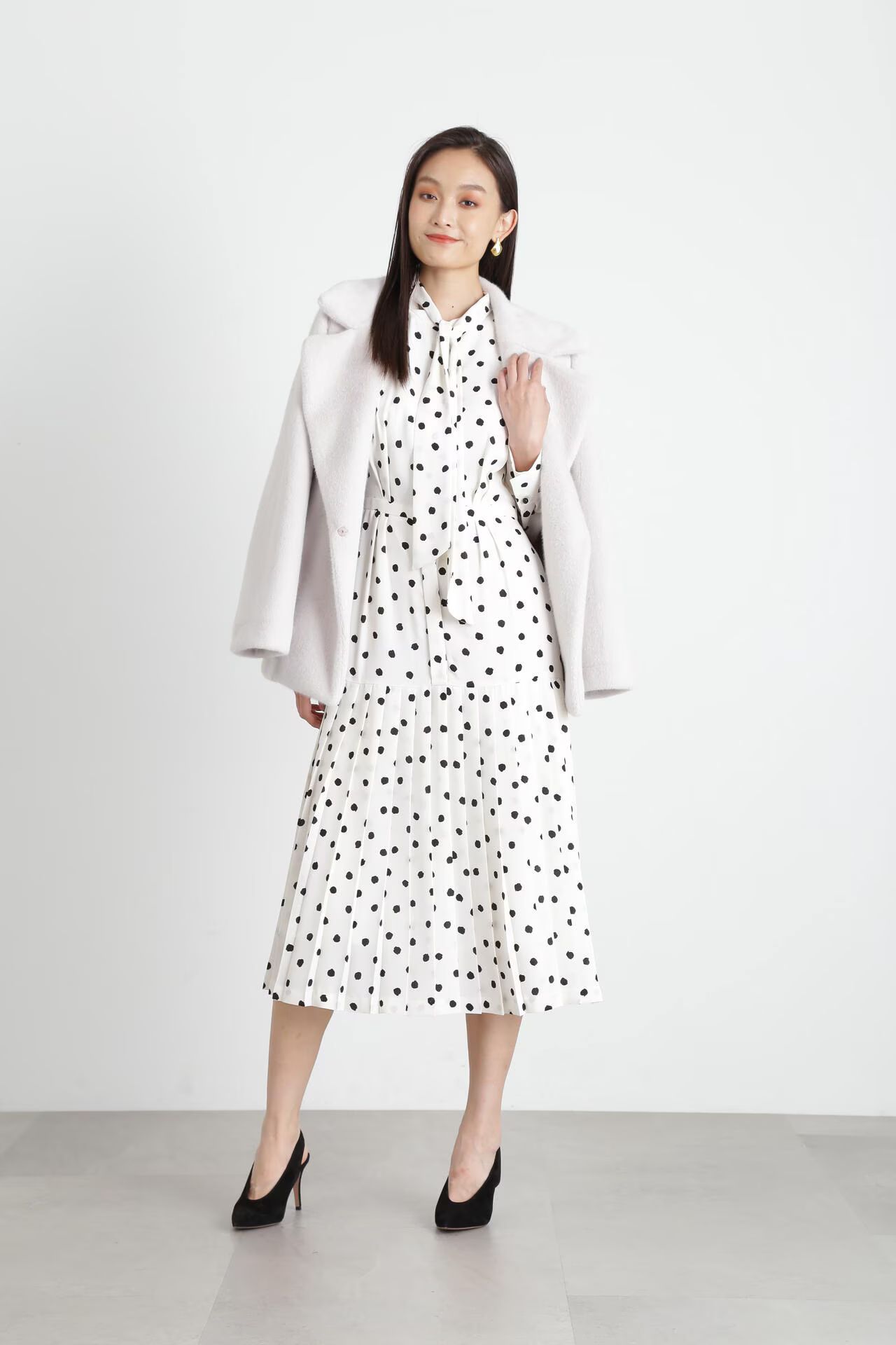 PINKY&DIANNE - ランダムドットプリーツワンピース (ホワイト