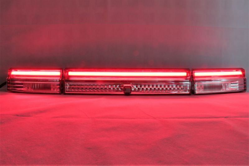 新型デリカD5 リヤガーニッシュレンズ アクリル点灯加工 - LED Custom