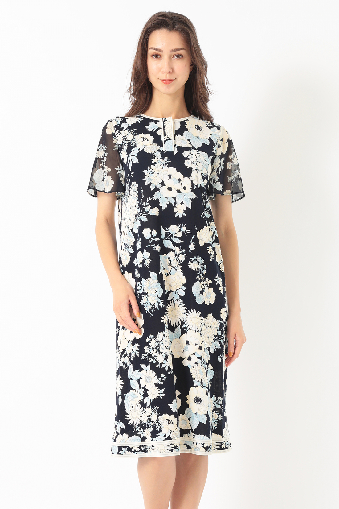 再値下げ】ワンピース F52G301407｜レオナール 公式オンラインショップ