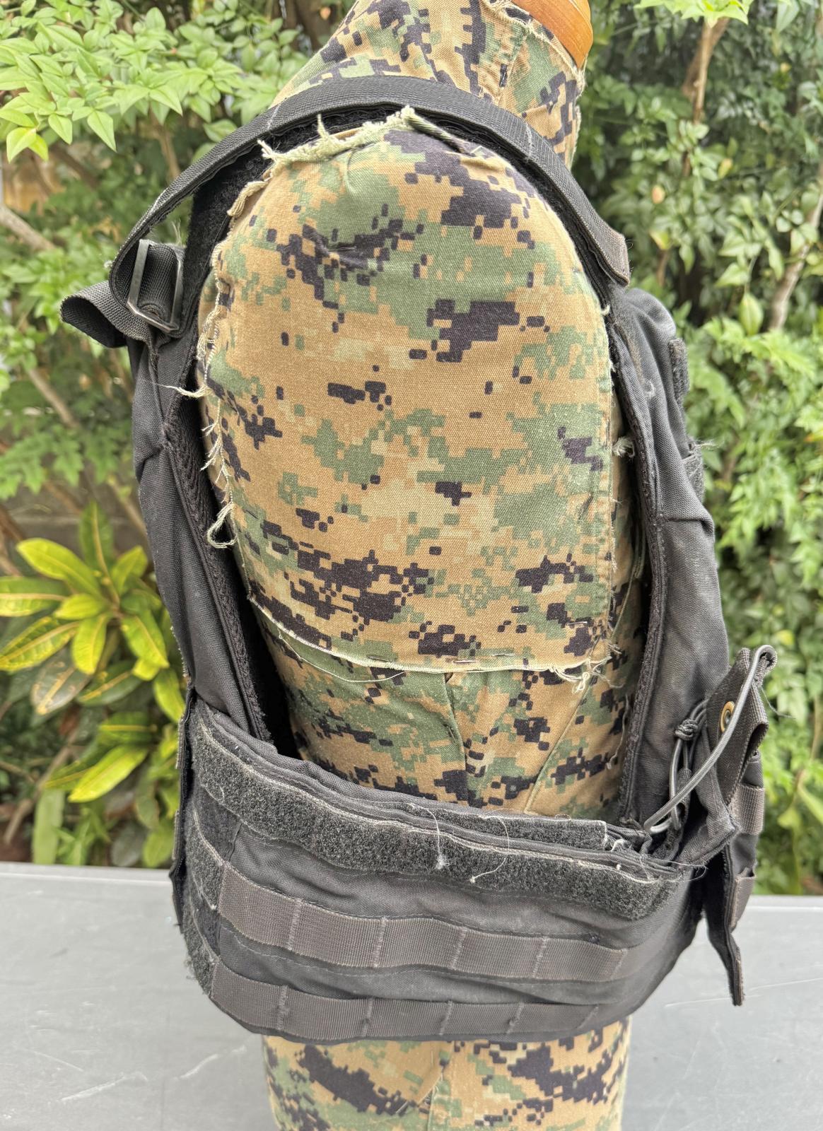 米軍実物 T3 Gear Geronimo 2 Plate Carrier ボディーアーマー／ベスト