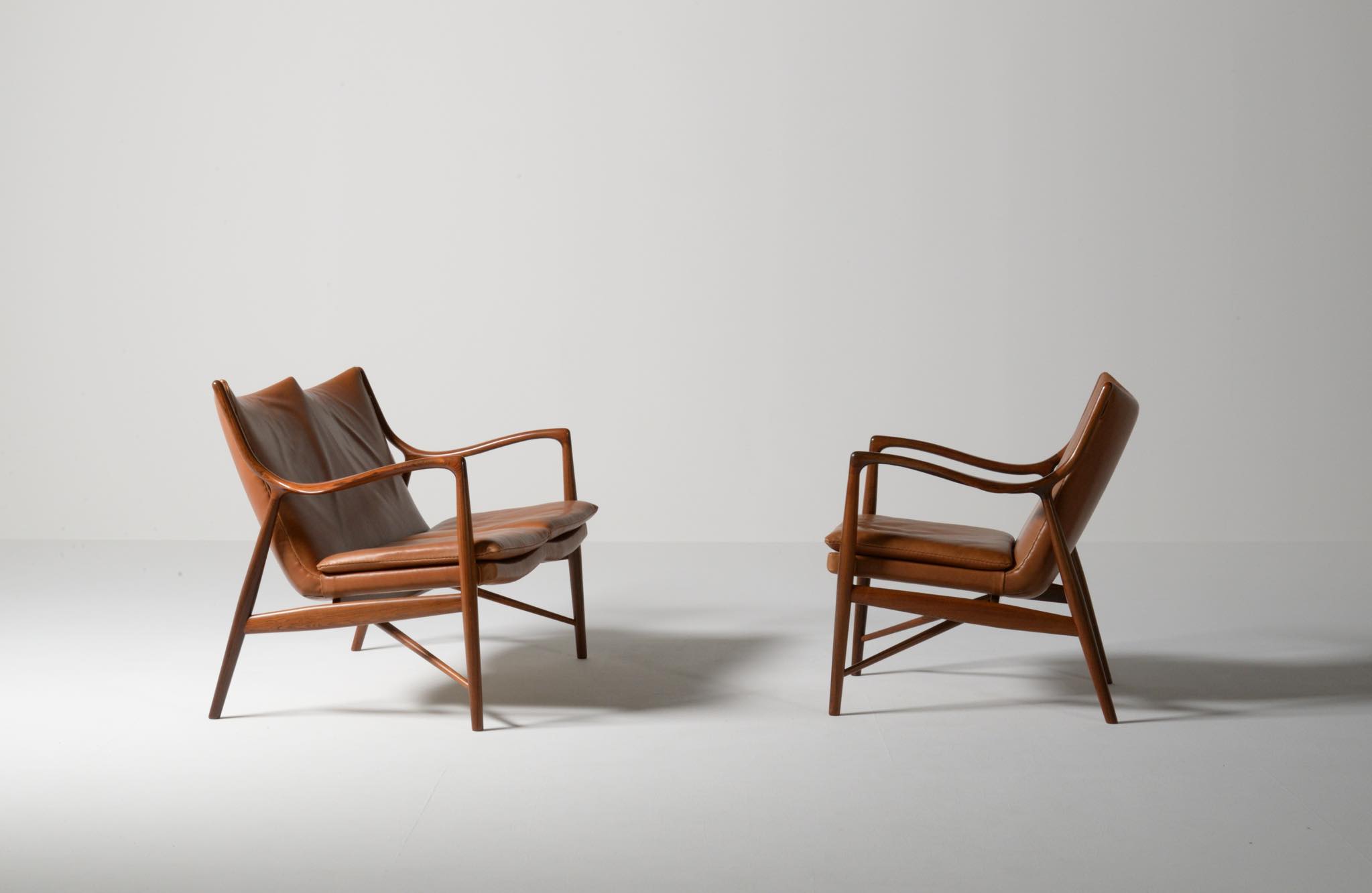 Finn Juhl NV45 Easy chair and Settee in Brazilian rosewood｜Luca