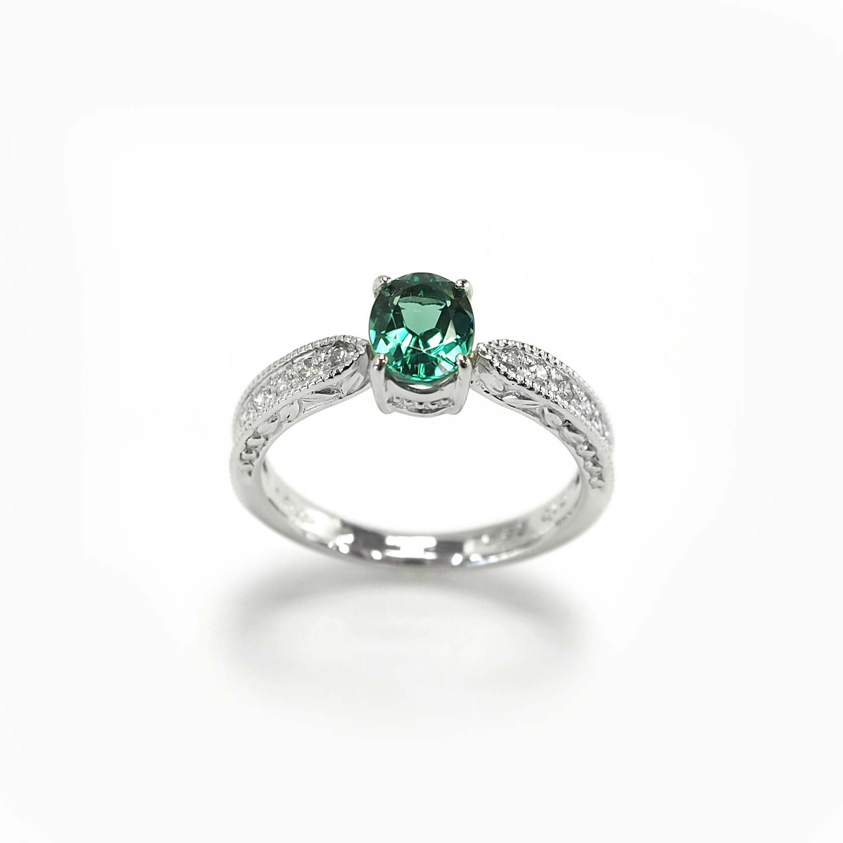 ブルーグリーントルマリン プラチナリング｜アンティーク調の気品ある