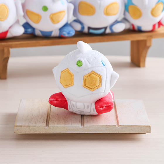 M78ウルトラマン もちもちてのりぬいぐるみ ウルトラセブン 47689